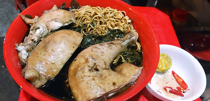 Mỳ gà tần Hàng Bồ