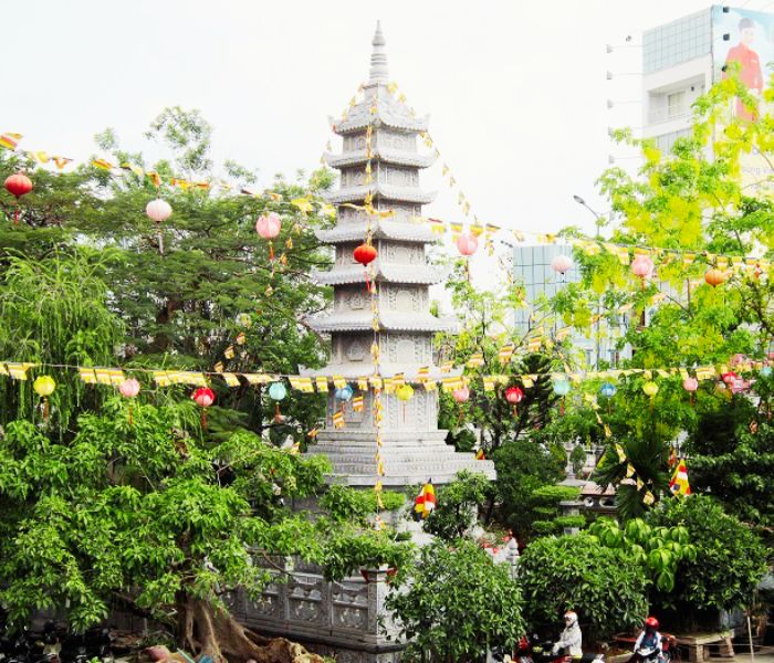 Tháp đá Vĩnh Nghiêm – Tuyệt tác điêu khắc