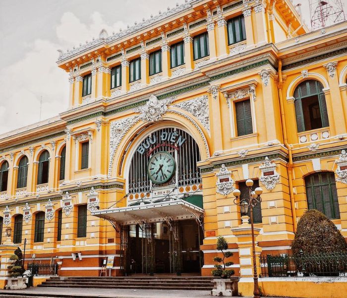 Bưu điện Thành phố - Vẻ đẹp Phục Hưng vượt thời gian