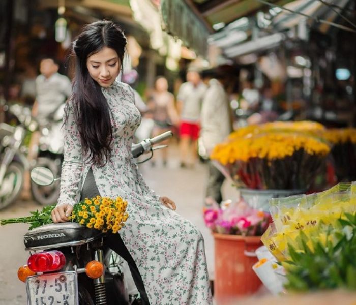 Chợ hoa Hồ Thị Kỷ - "Thủ phủ" hoa tươi rực rỡ nhất Sài Thành