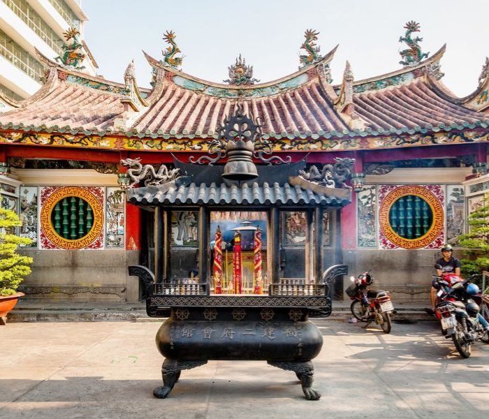 Chùa Bà Thiên Hậu - Nét cổ kính của vùng Chợ Lớn