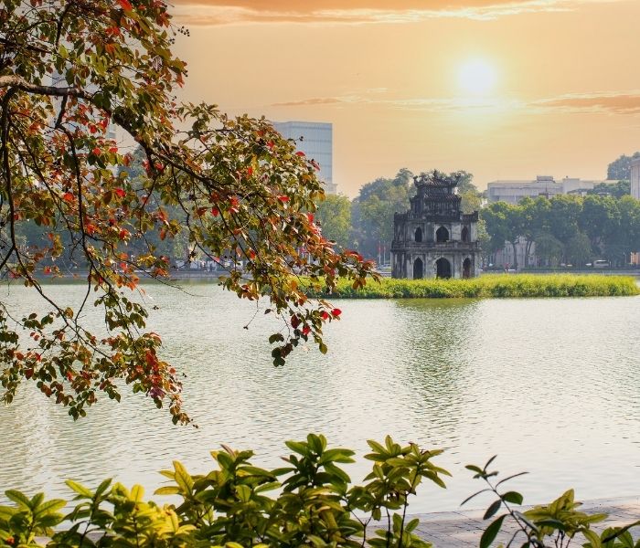 Hồ Hoàn Kiếm – Trái tim của Thủ đô