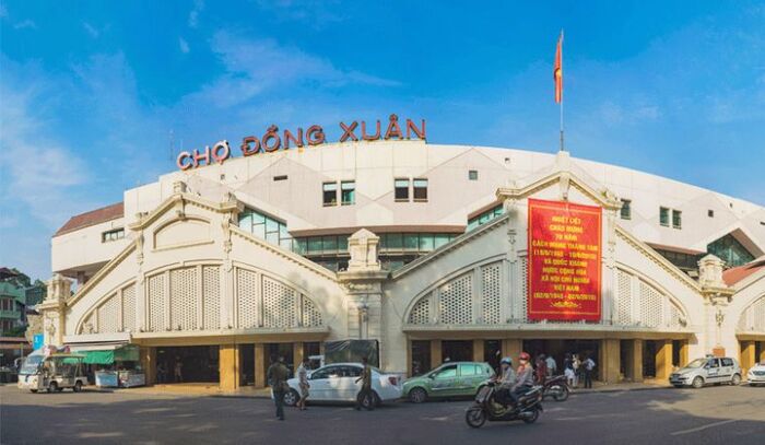 Chợ Đồng Xuân - Thiên đường mua sắm và ẩm thực