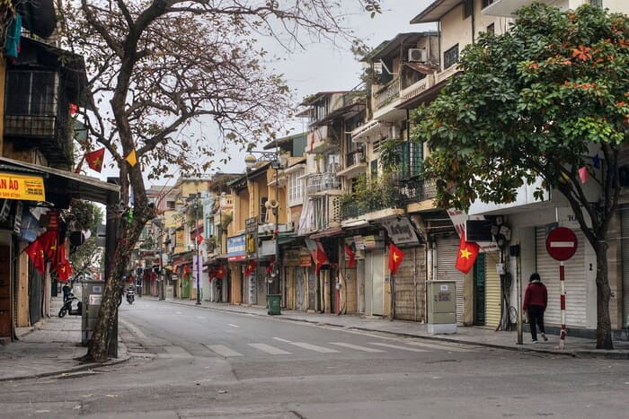 Thưởng ngoạn không khí Tết cổ truyền trên từng con phố