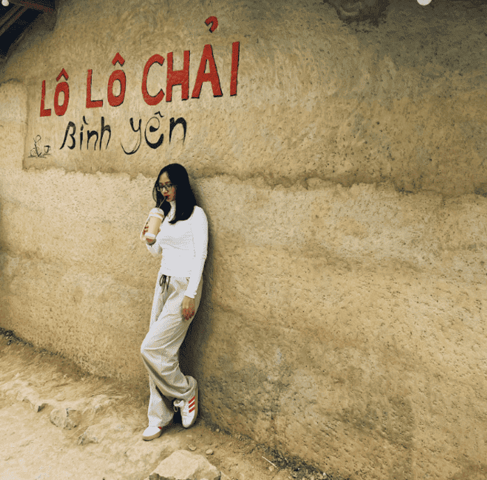 Bức tường Lô Lô Chải