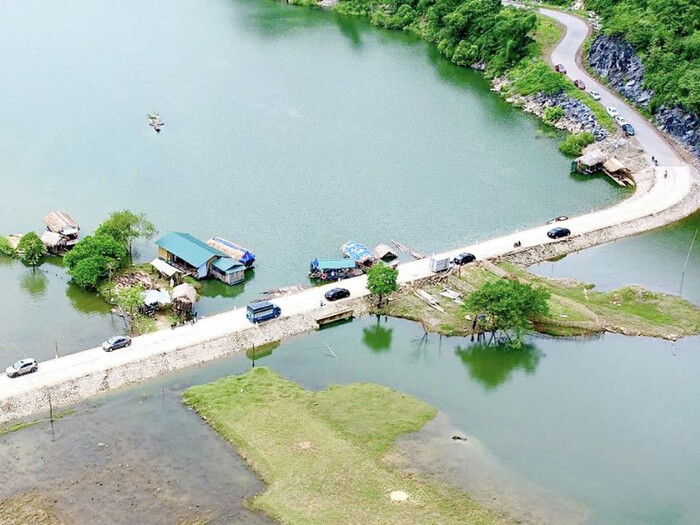 Hồ Noong – "Mắt biếc" giữa đại ngàn Tây Côn Lĩnh