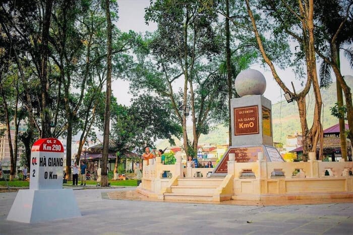 Cột mốc số 0 – Điểm chạm đầu tiên của hành trình chinh phục